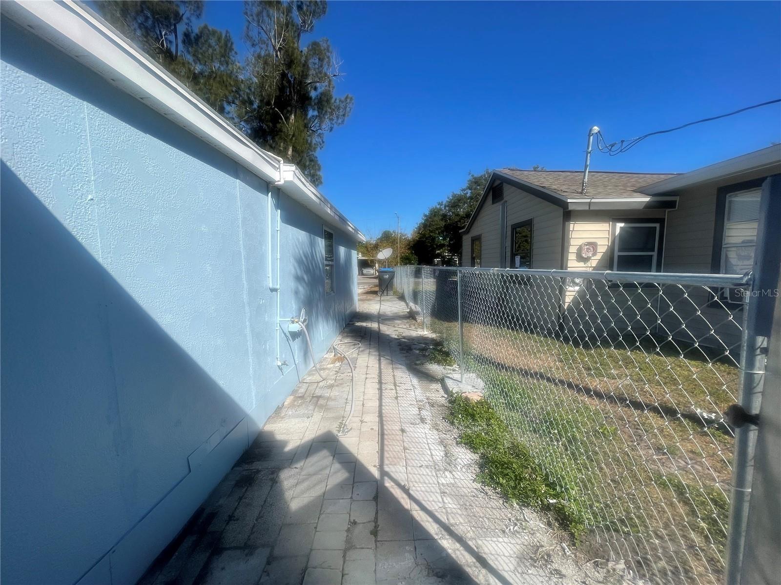 3950 45TH AVE N, ST PETERSBURG, FL — photo 47