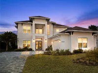 2559 PALM AVE — photo 1
