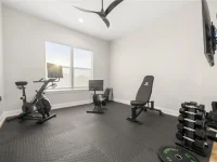 2559 PALM AVE — photo 124
