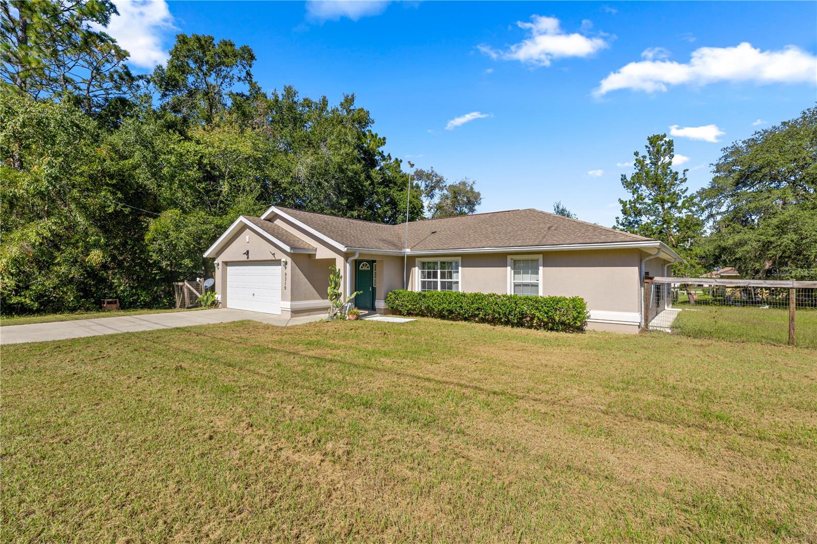 9319 SE 161ST PL, SUMMERFIELD, FL — photo 3