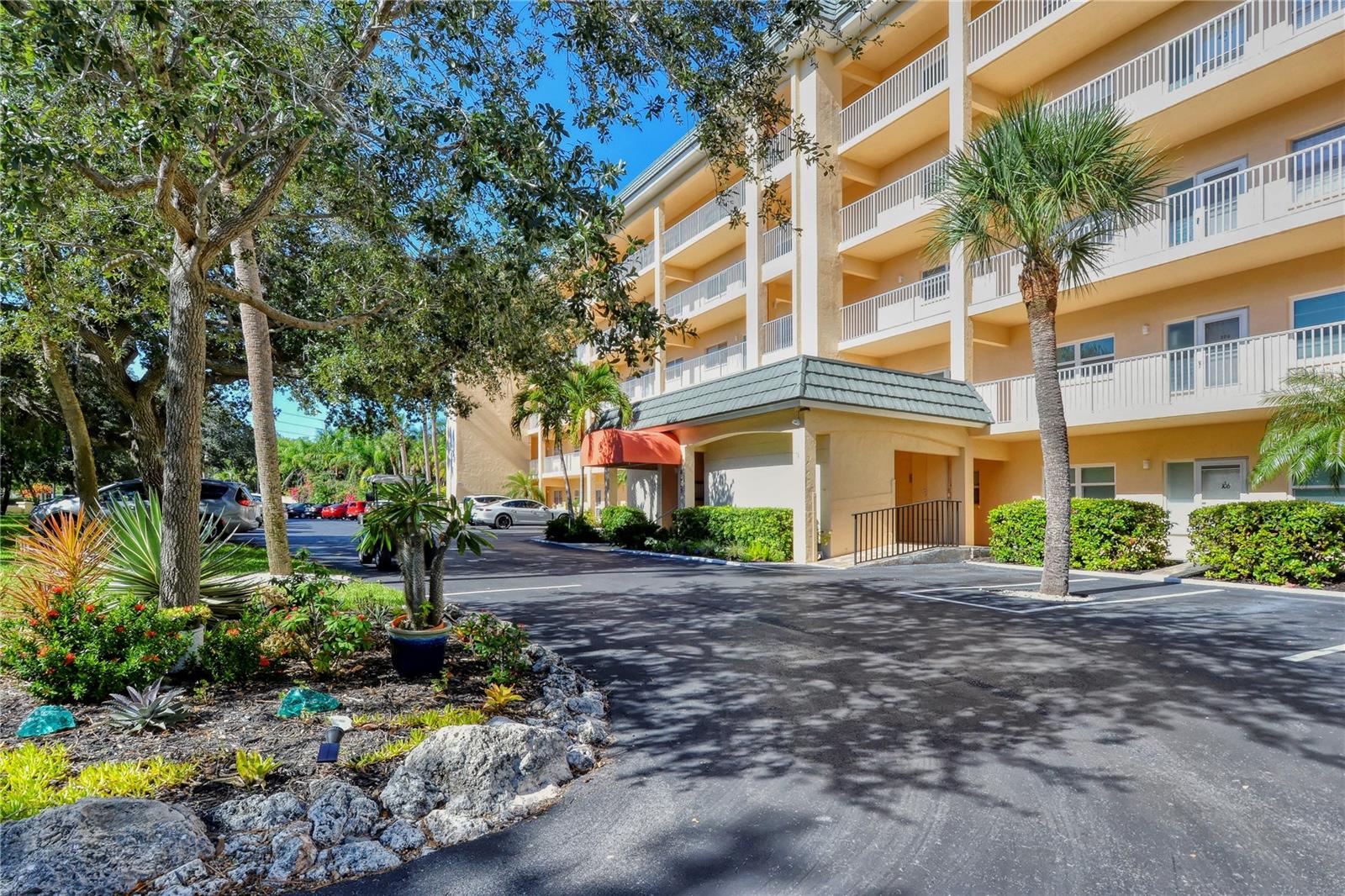 8625 MIDNIGHT PASS RD #305B, SARASOTA, FL — photo 9