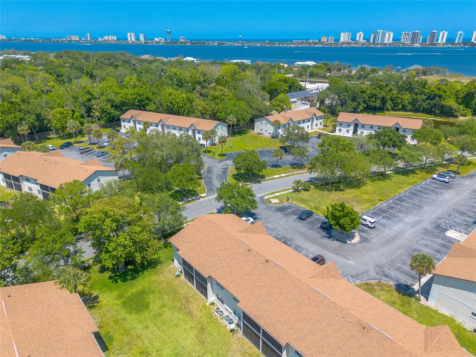 415 BANANA CAY DR #F, SOUTH DAYTONA, FL — photo 24