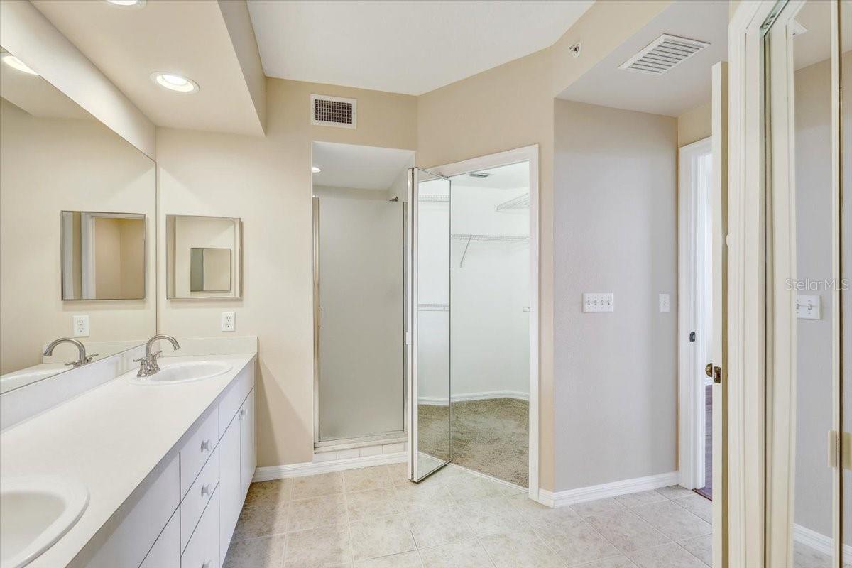 1200 COUNTRY CLUB DR #3405, LARGO, FL — photo 16