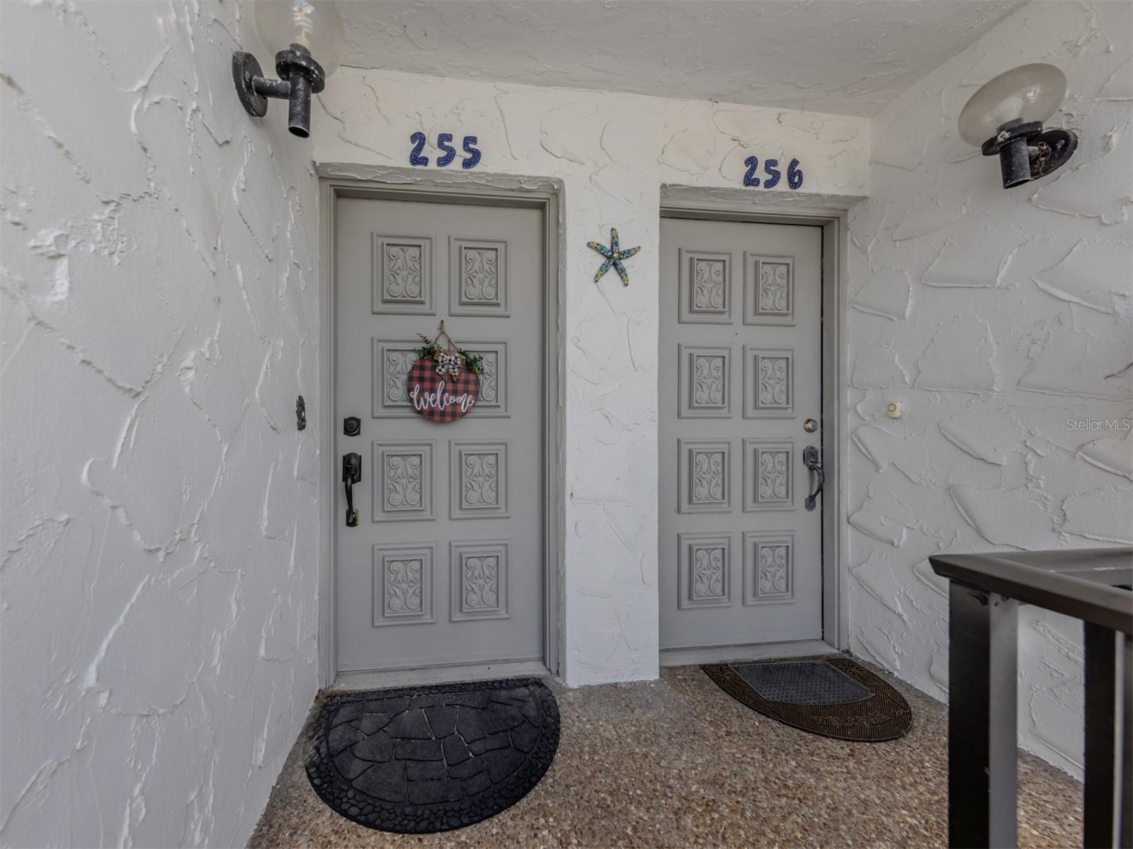 1555 TARPON CENTER DR #255, VENICE, FL — photo 2