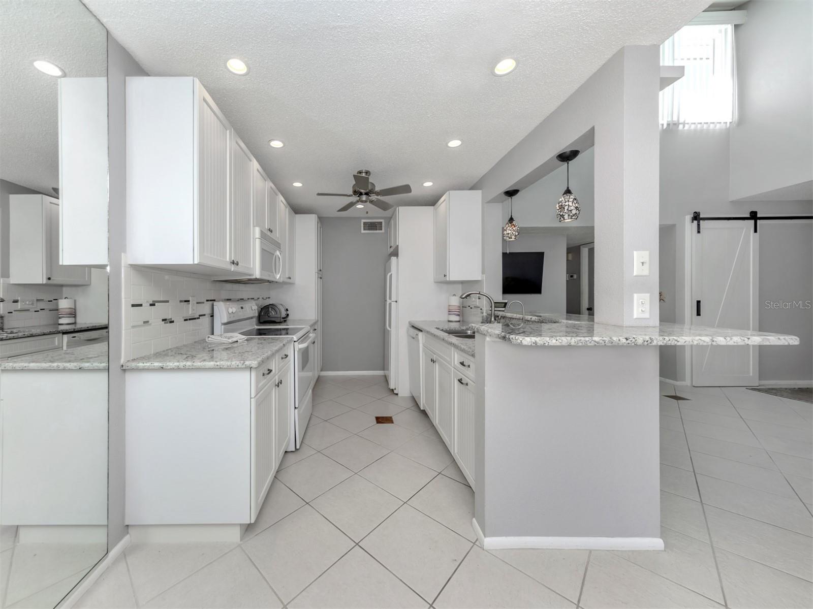 1555 TARPON CENTER DR #255, VENICE, FL — photo 16