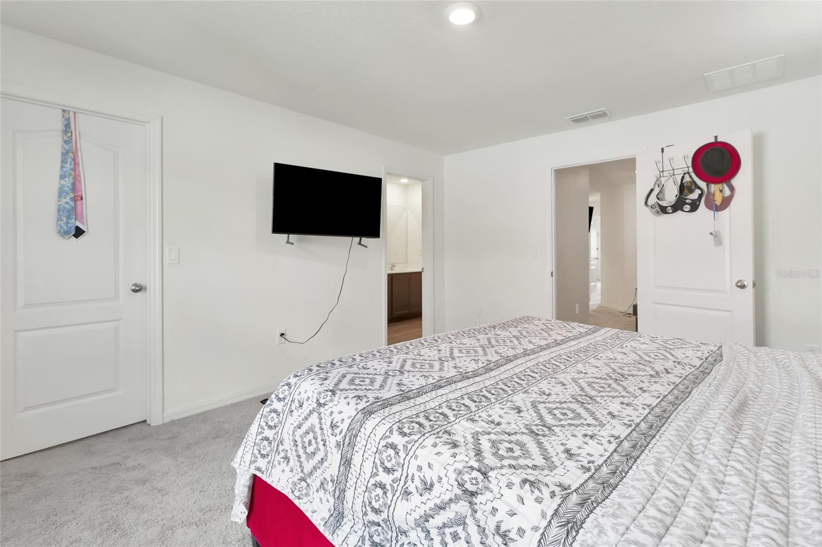 1691 WYNFORD CIR, TAVARES, FL — photo 15