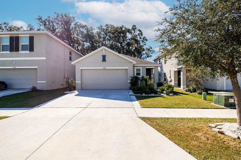10945 TRAILING VINE DR, TAMPA, FL — photo 40