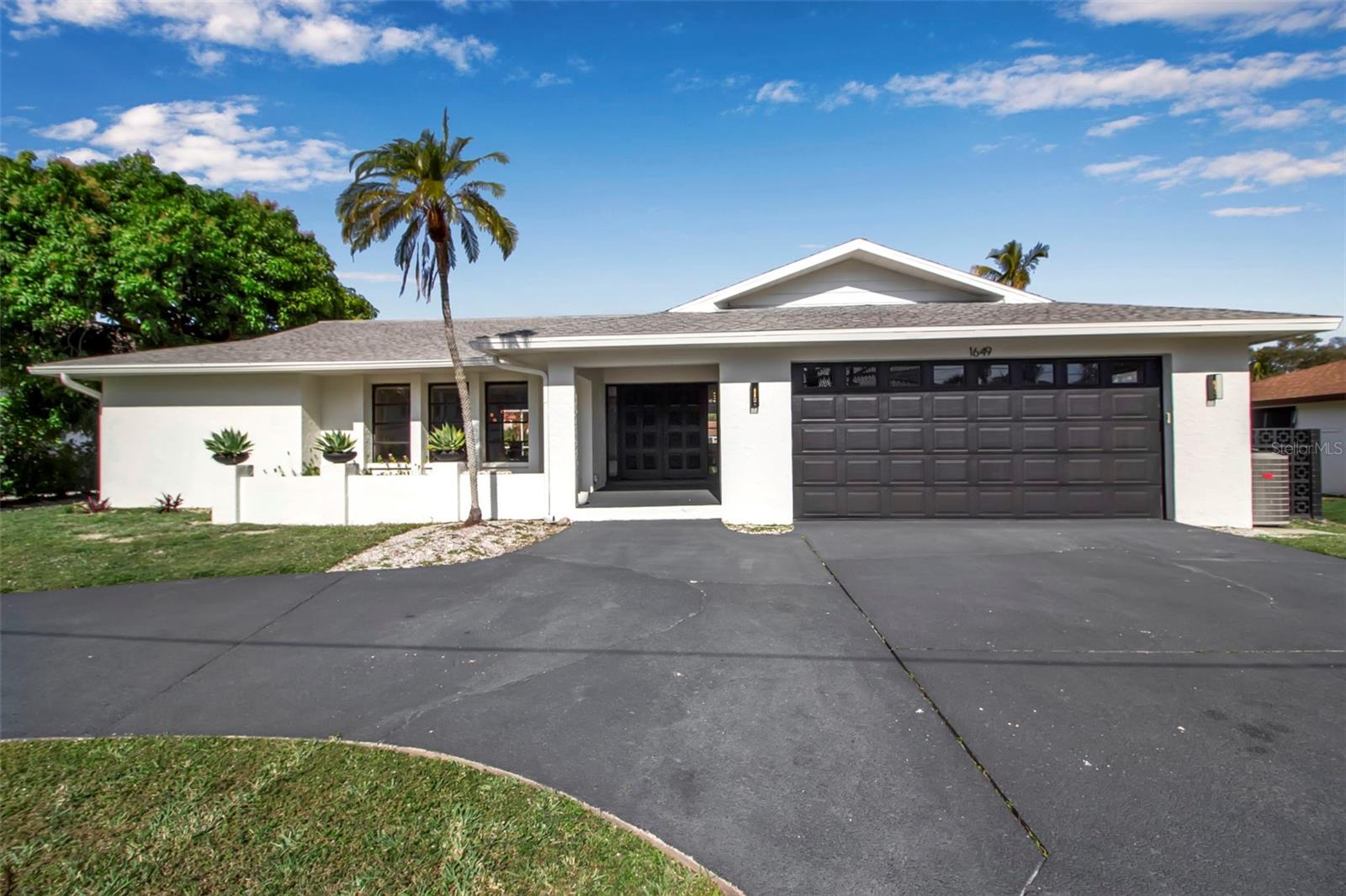 1649 STANFORD LN, SARASOTA, FL — photo 3