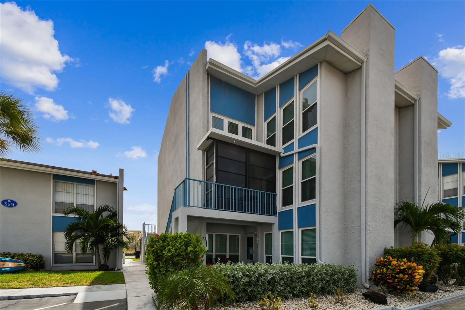 315 MEDALLION BLVD #E, MADEIRA BEACH, FL — photo 2