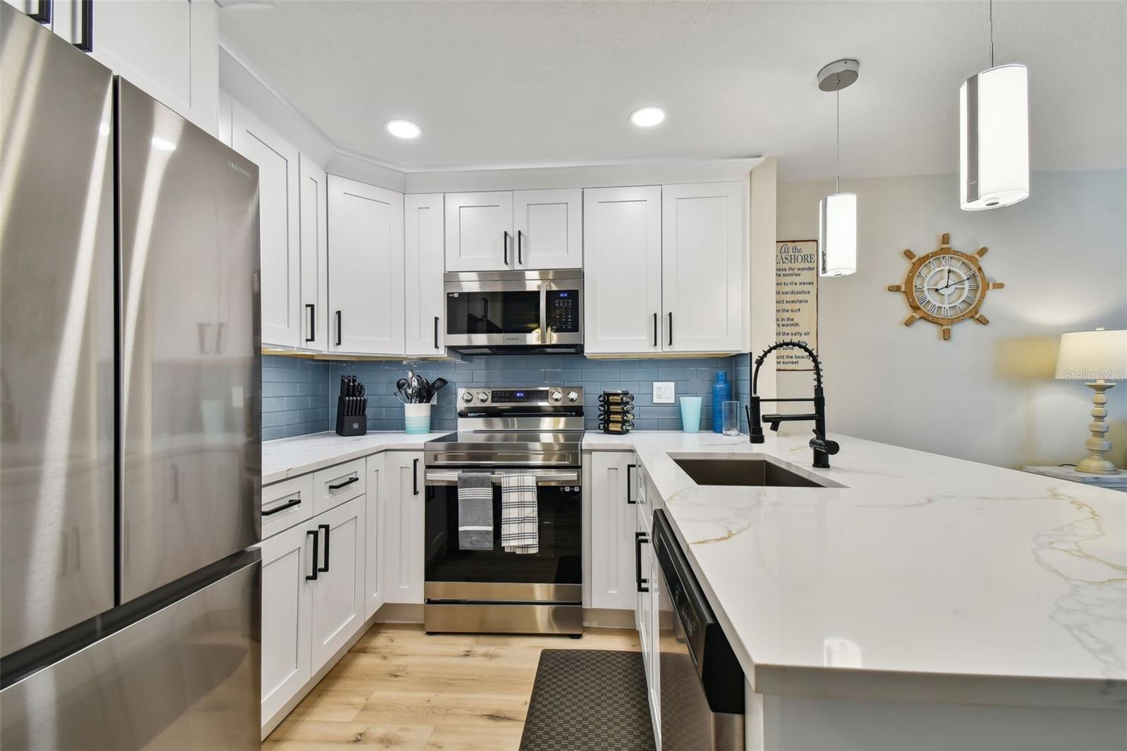 315 MEDALLION BLVD #E, MADEIRA BEACH, FL — photo 14