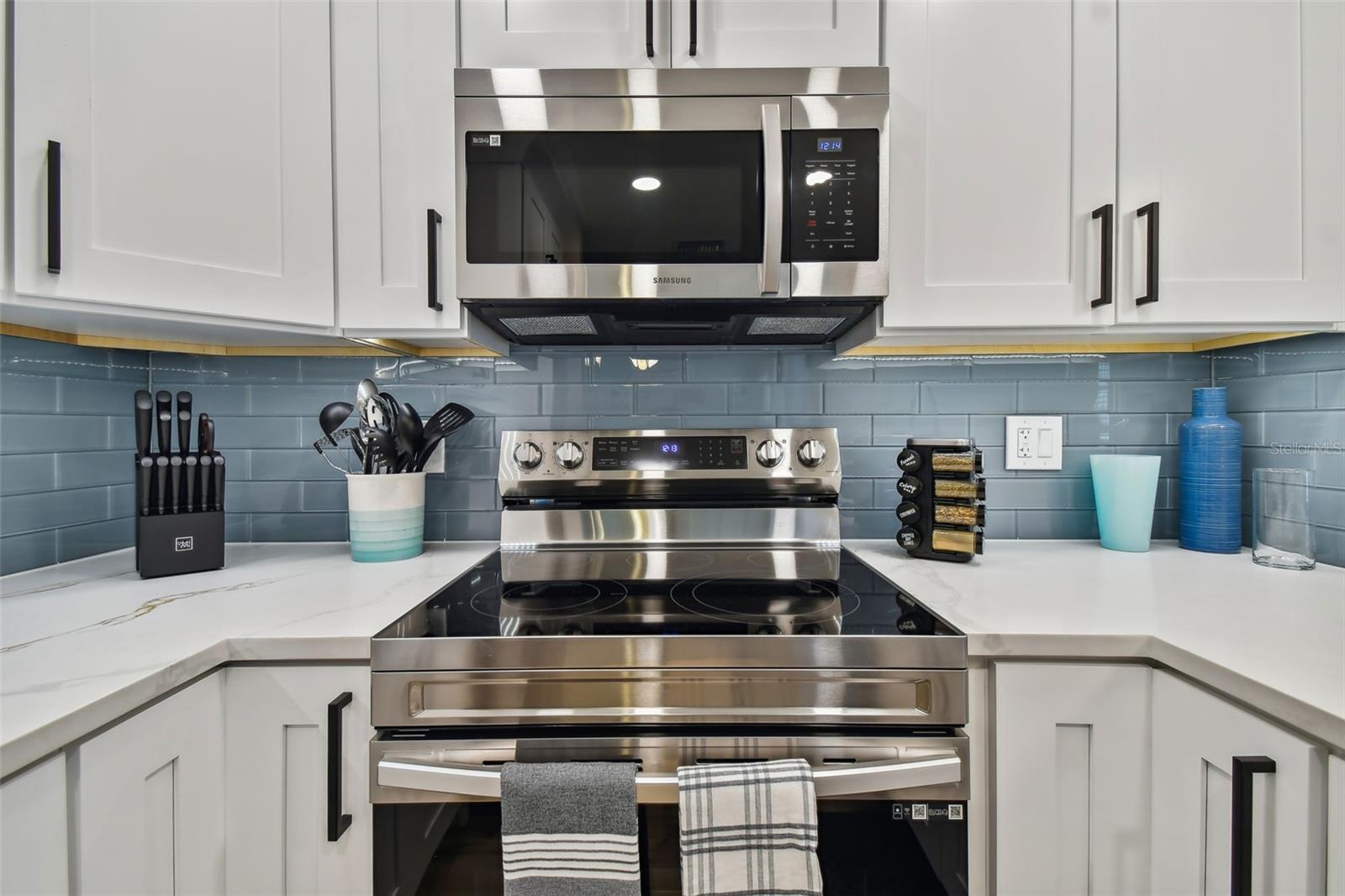 315 MEDALLION BLVD #E, MADEIRA BEACH, FL — photo 19