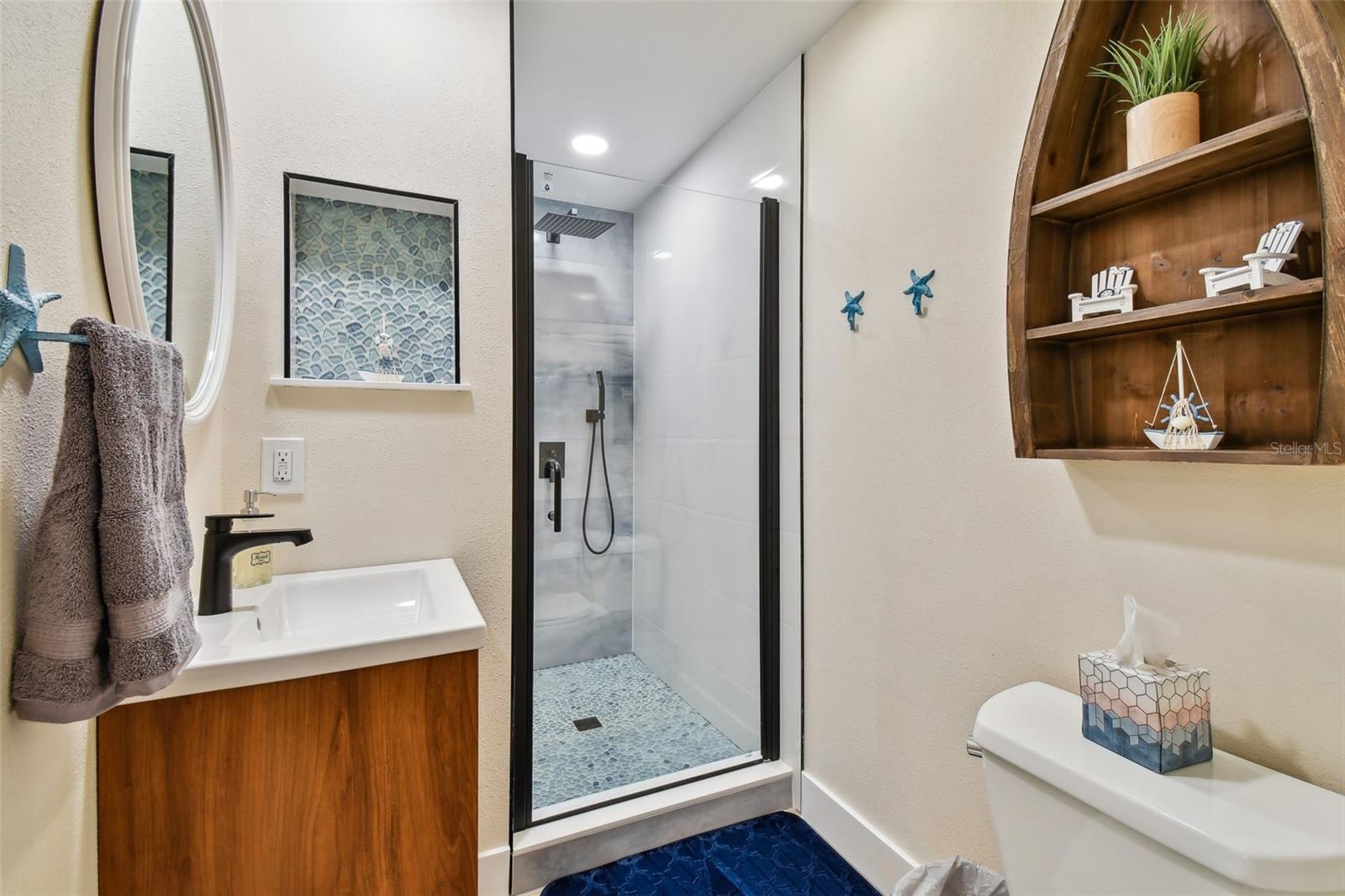 315 MEDALLION BLVD #E, MADEIRA BEACH, FL — photo 26