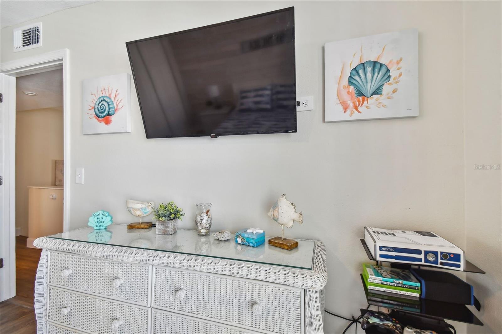 315 MEDALLION BLVD #E, MADEIRA BEACH, FL — photo 40