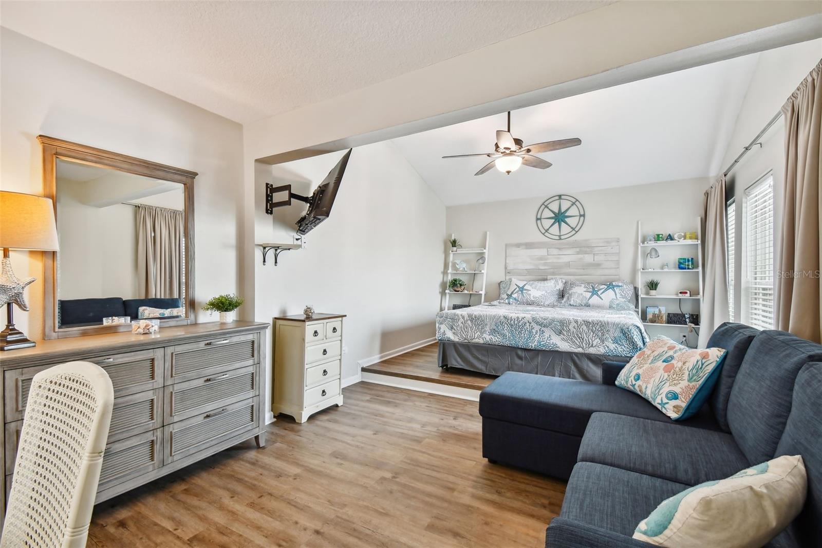 315 MEDALLION BLVD #E, MADEIRA BEACH, FL — photo 42