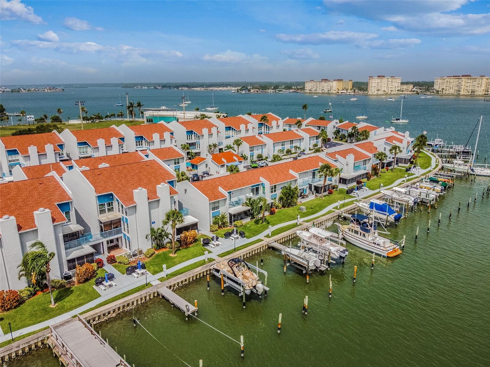 315 MEDALLION BLVD #E, MADEIRA BEACH, FL — photo 55