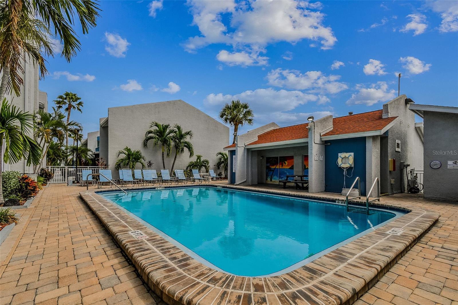 315 MEDALLION BLVD #E, MADEIRA BEACH, FL — photo 58