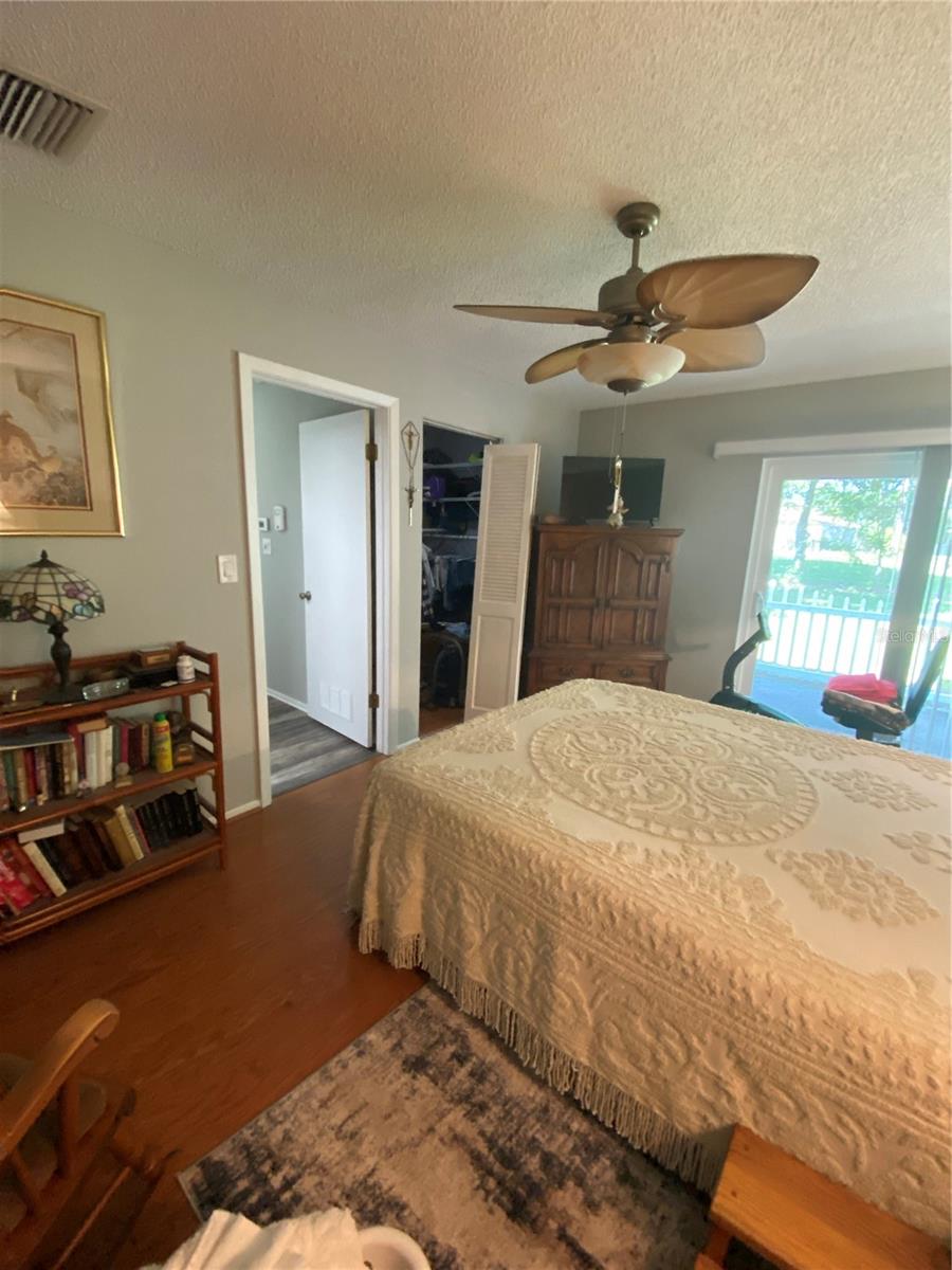 1609 WHITEBRIDGE DR #C, PALM HARBOR, FL — photo 18