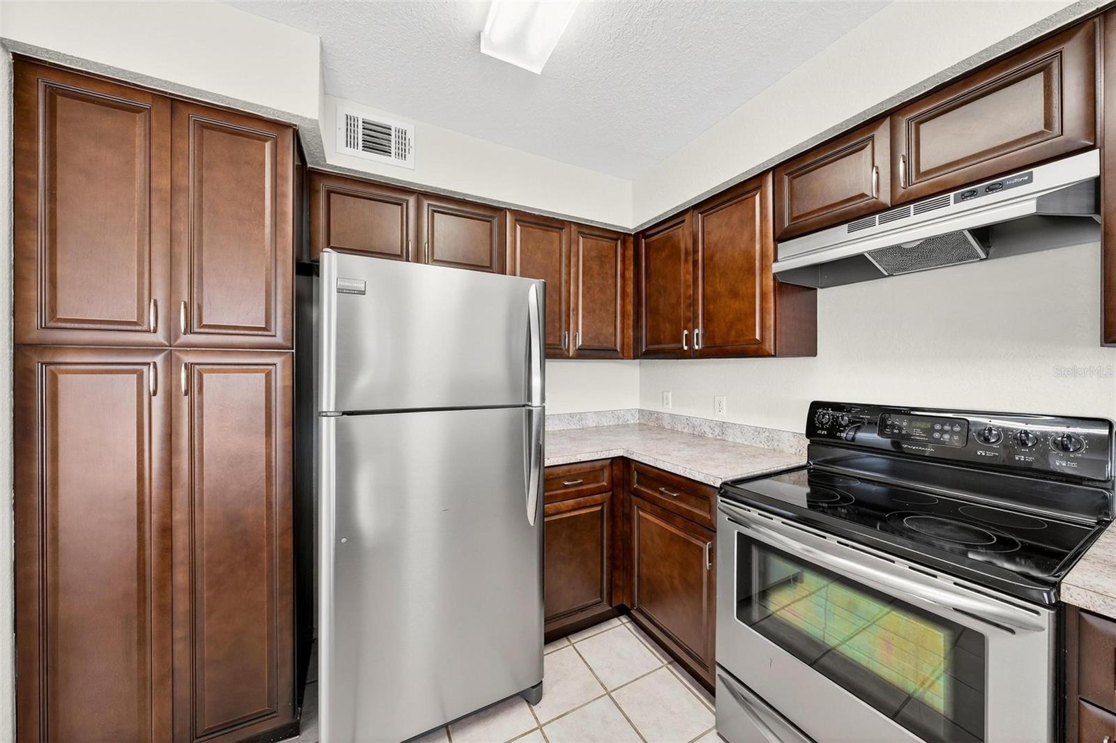 13917 FAIRWAY ISLAND DR #928, ORLANDO, FL — photo 25