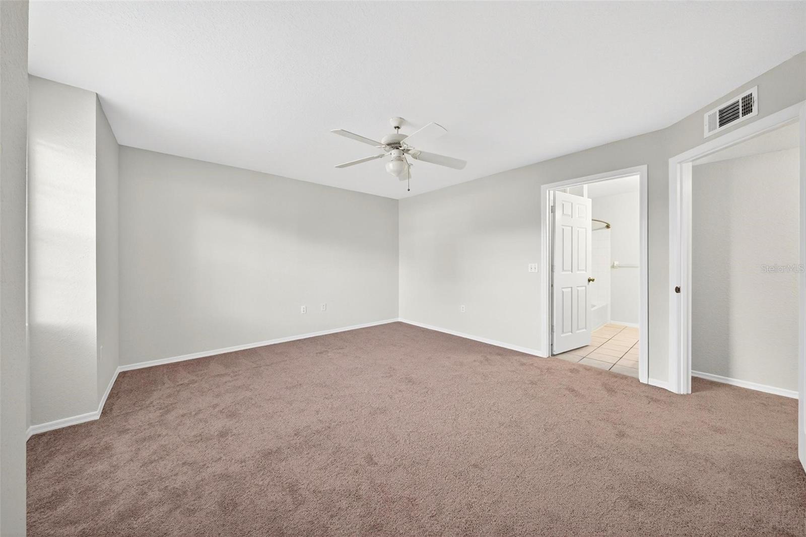 13917 FAIRWAY ISLAND DR #928, ORLANDO, FL — photo 36