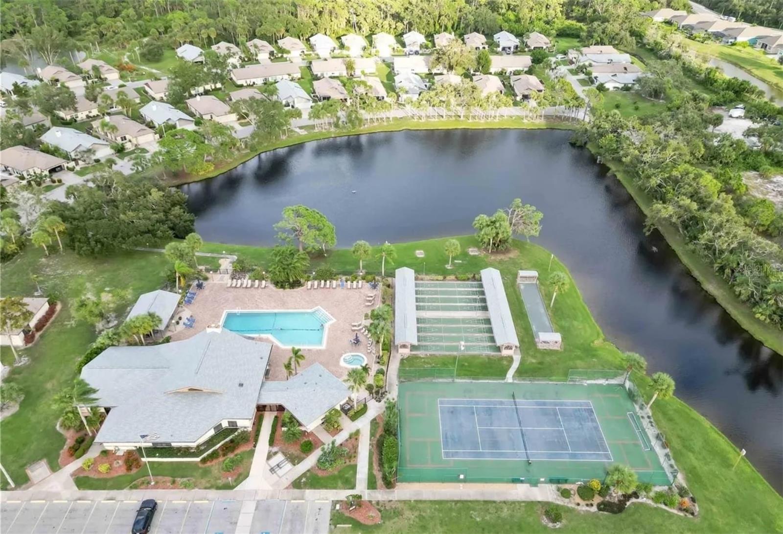 605 APPLE LN, ENGLEWOOD, FL — photo 48