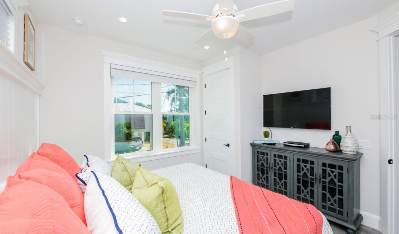 401 20TH PL, BRADENTON BEACH, FL — photo 26
