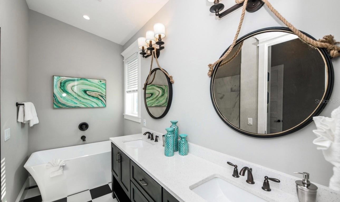 401 20TH PL, BRADENTON BEACH, FL — photo 34