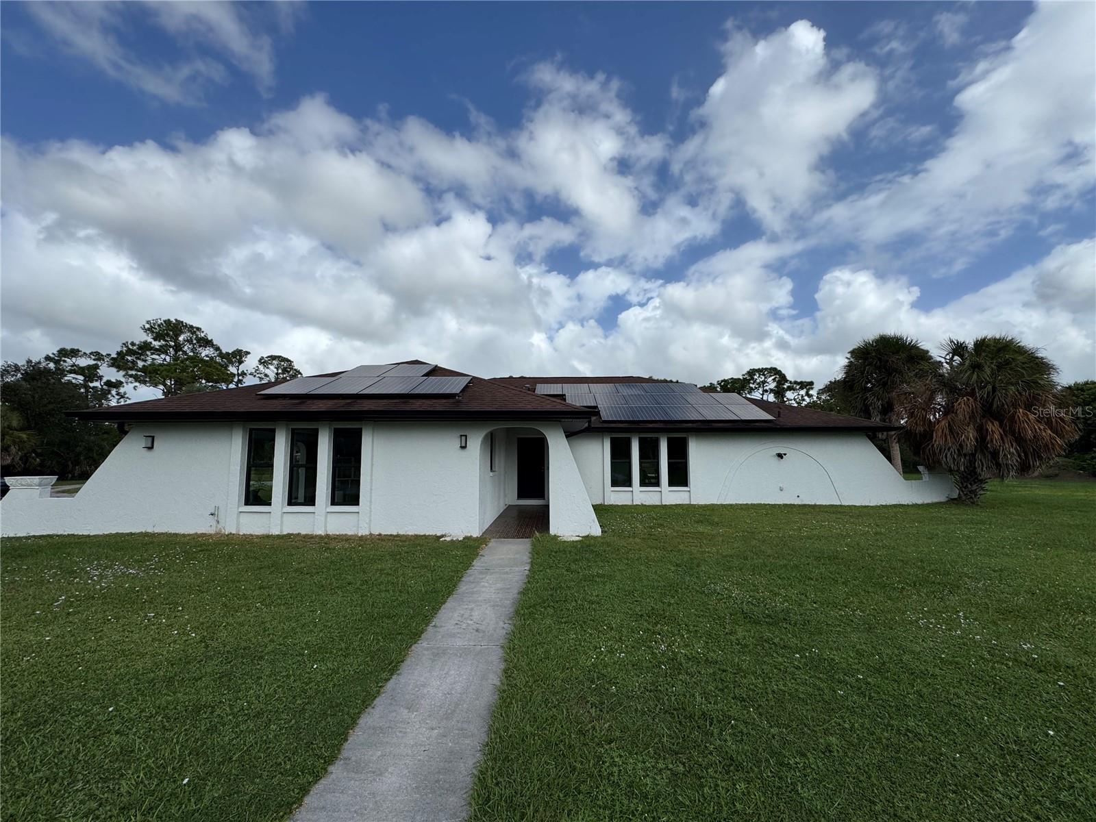 900 CRESTWOOD RD, ENGLEWOOD, FL