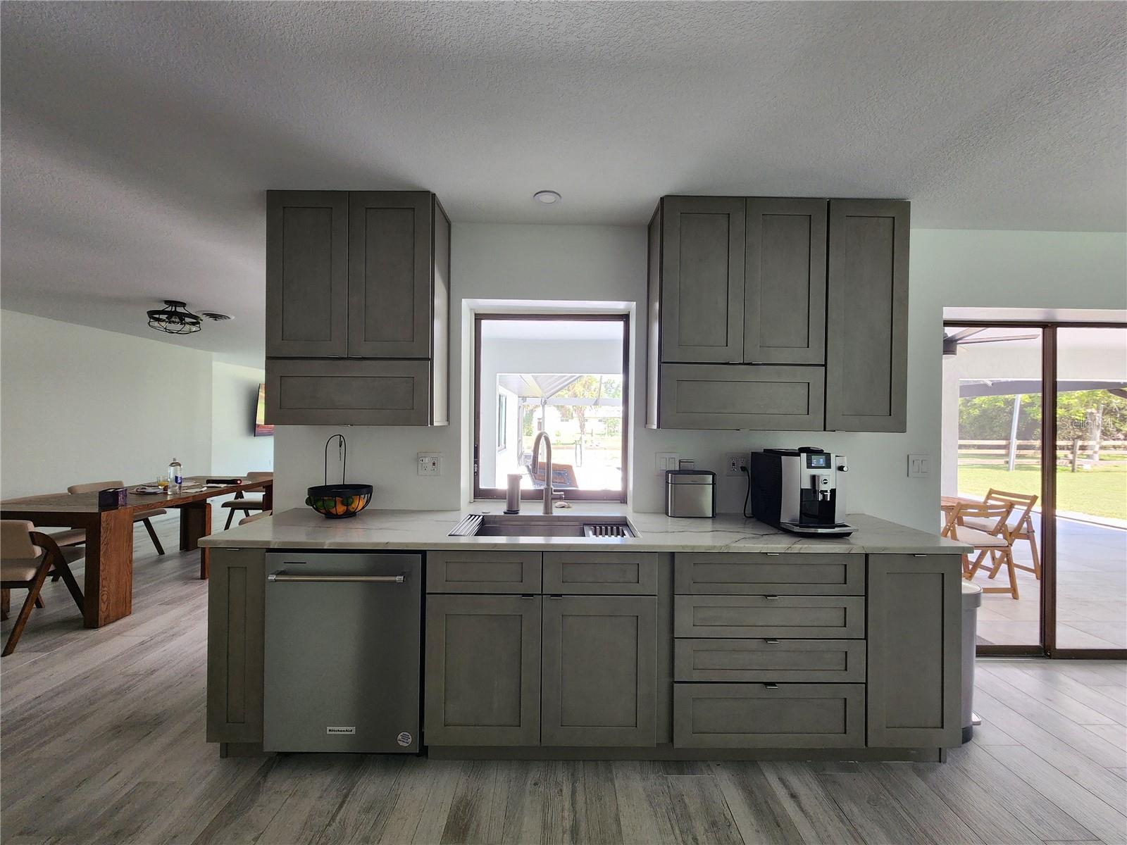 900 CRESTWOOD RD, ENGLEWOOD, FL — photo 4