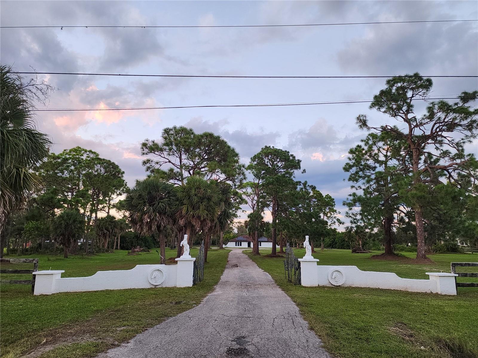 900 CRESTWOOD RD, ENGLEWOOD, FL — photo 23