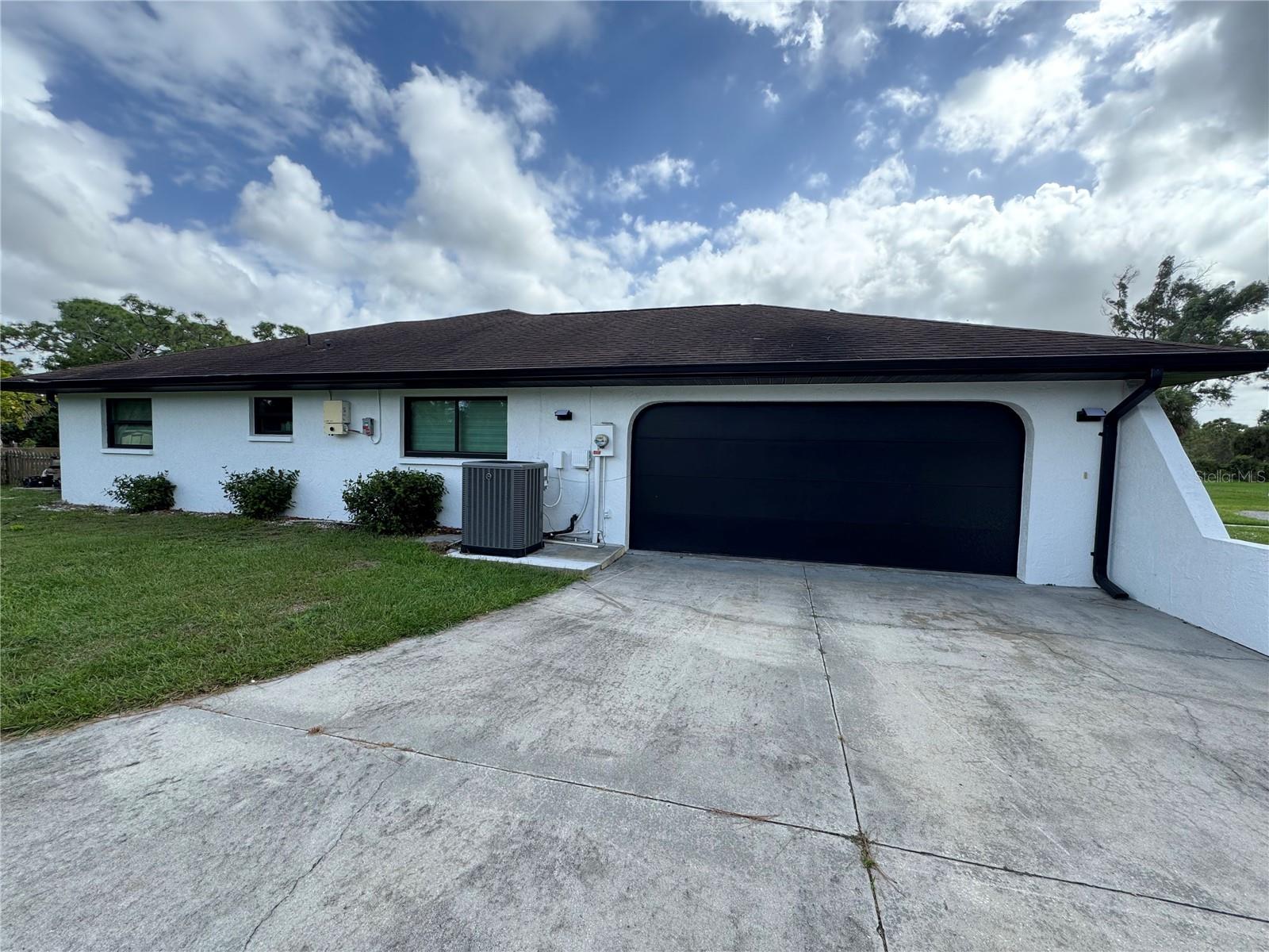 900 CRESTWOOD RD, ENGLEWOOD, FL — photo 38