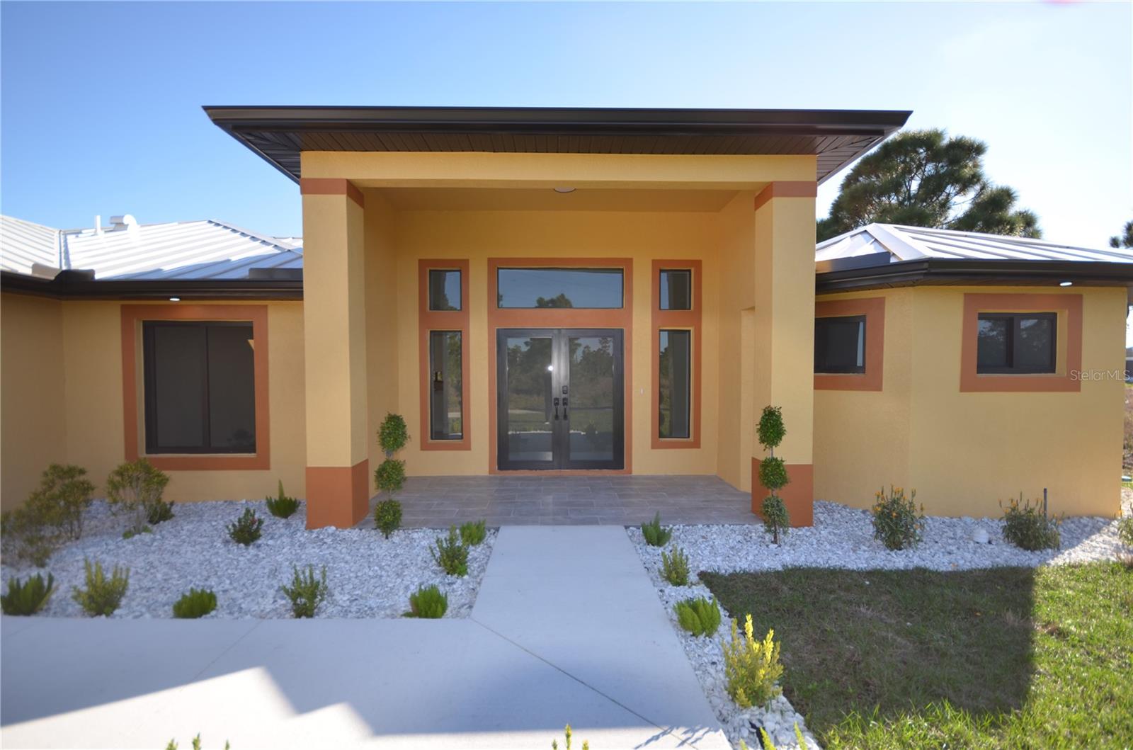 1242 HATHOR ST E, LEHIGH ACRES, FL
