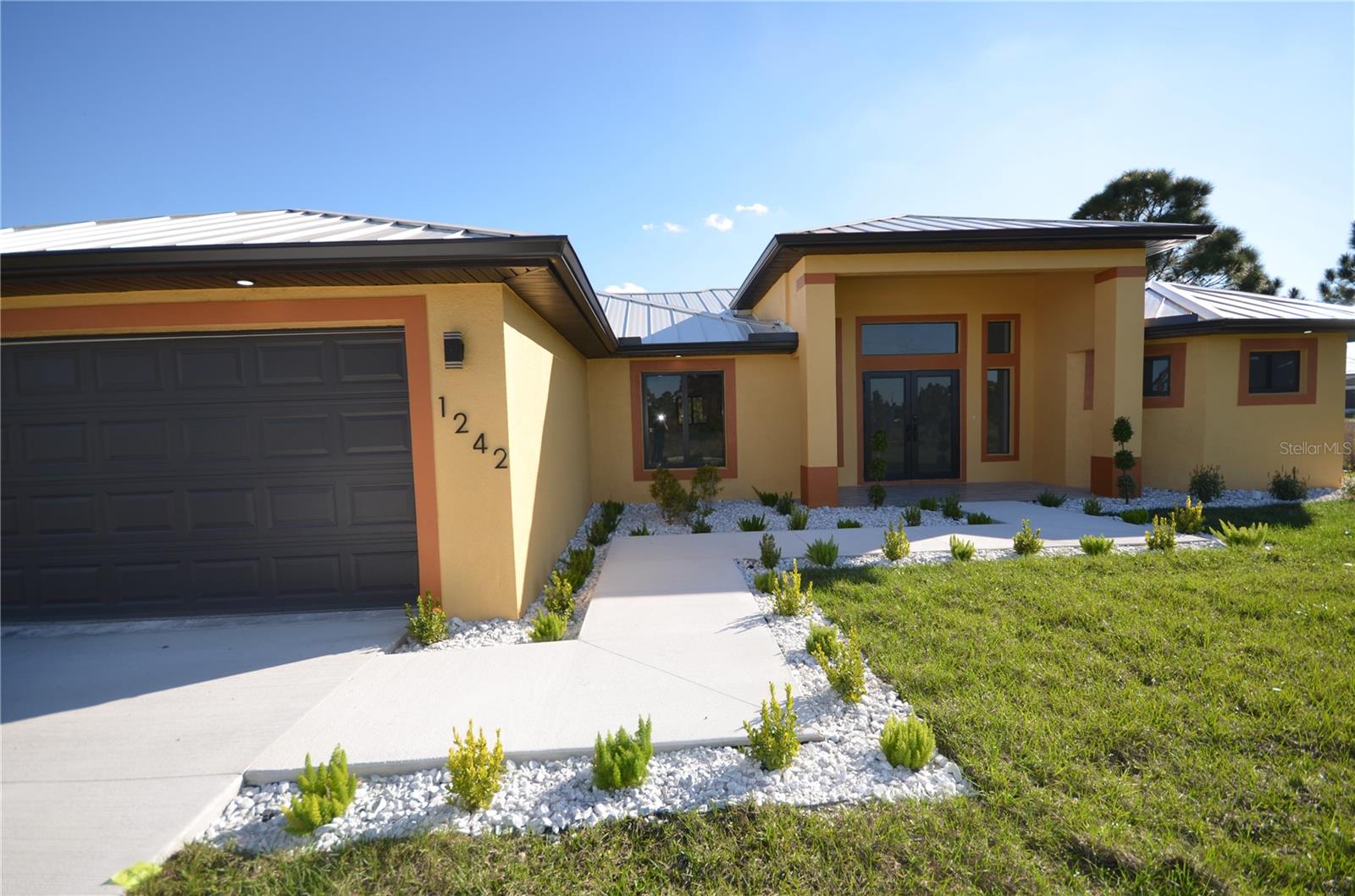 1242 HATHOR ST E, LEHIGH ACRES, FL — photo 2