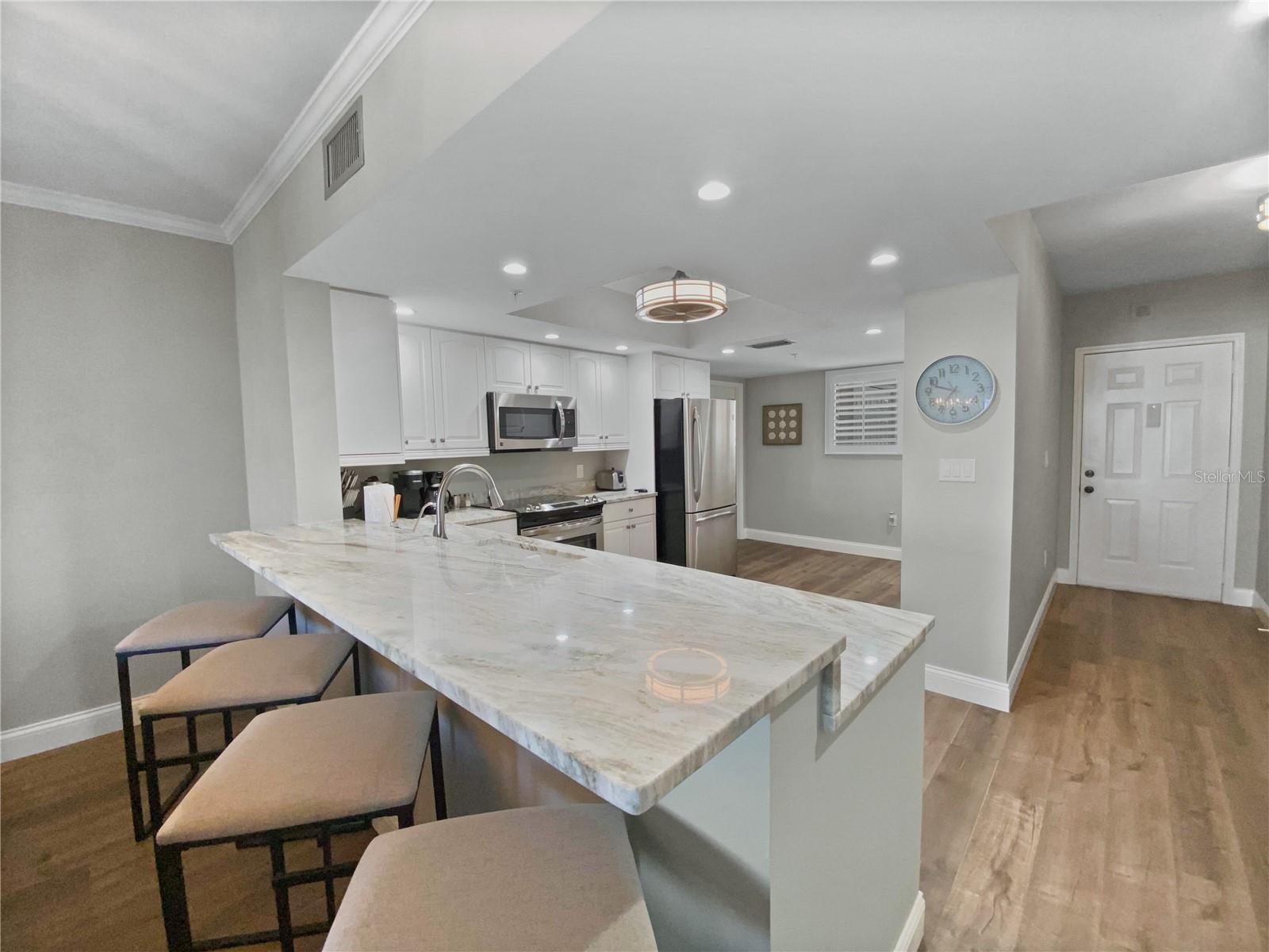 1445 GULF OF MEXICO DR #305, LONGBOAT KEY, FL — photo 4