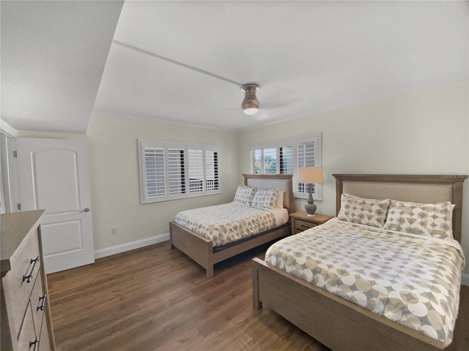 1445 GULF OF MEXICO DR #305, LONGBOAT KEY, FL — photo 11