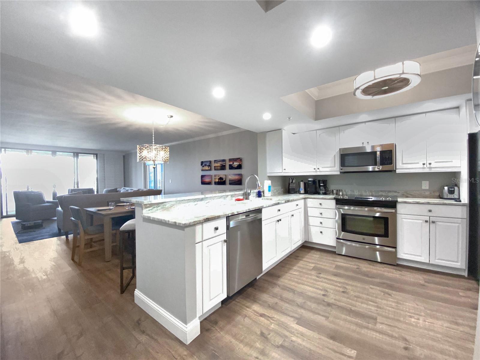 1445 GULF OF MEXICO DR #305, LONGBOAT KEY, FL — photo 31