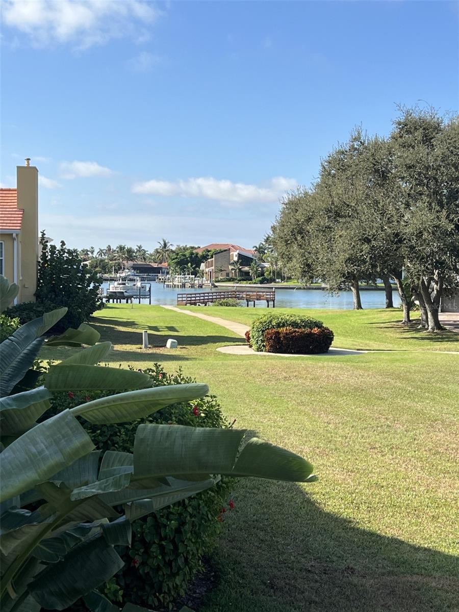 18 JEFFERSON CT S, ST PETERSBURG, FL — photo 3