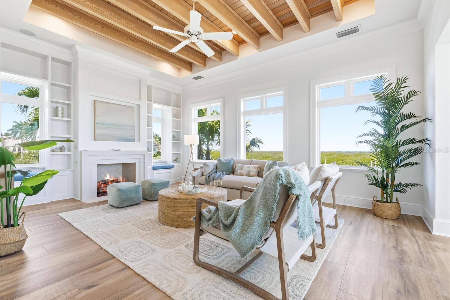 560 HARBOR POINT RD, LONGBOAT KEY, FL — photo 9