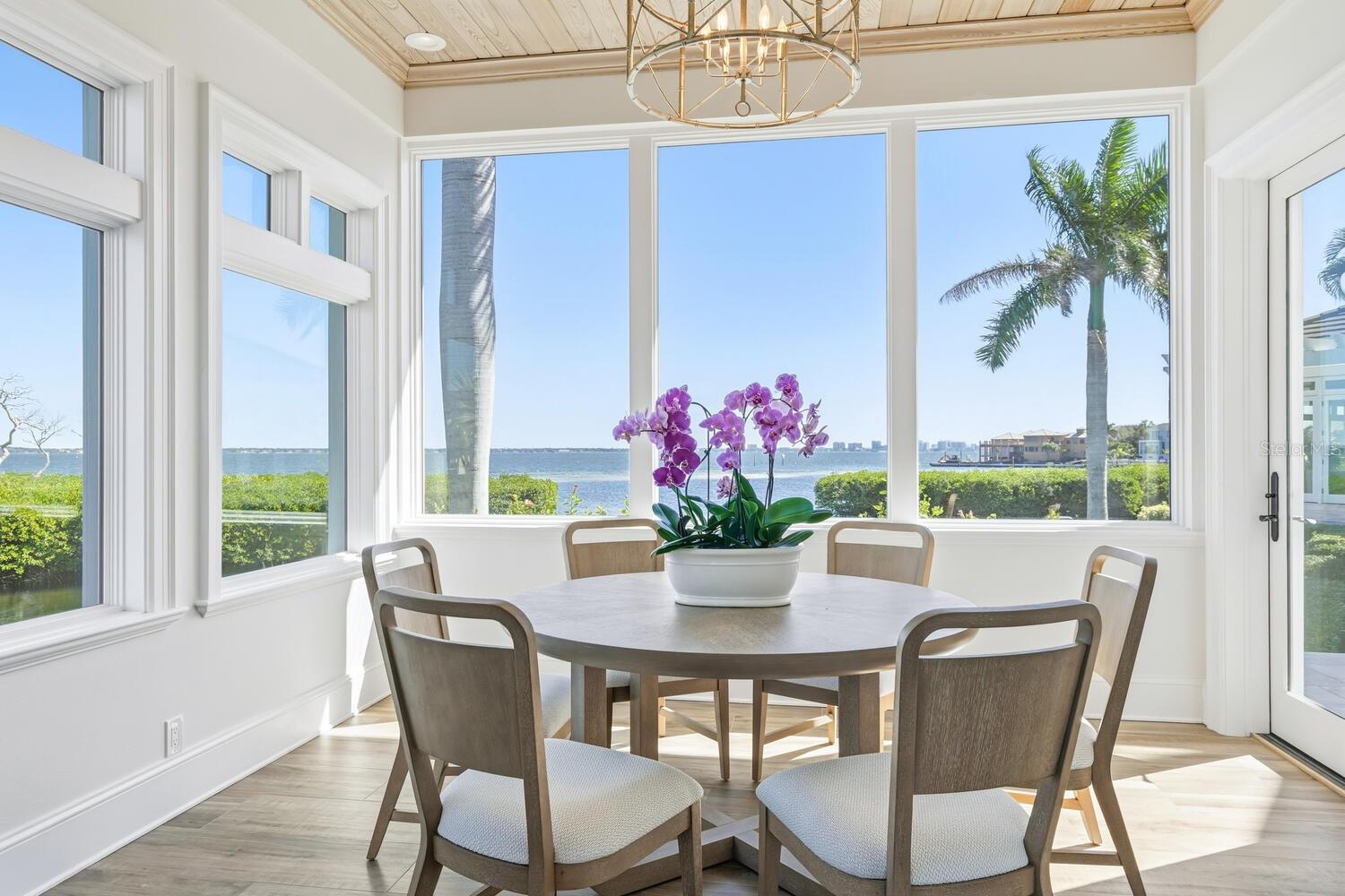 560 HARBOR POINT RD, LONGBOAT KEY, FL — photo 14