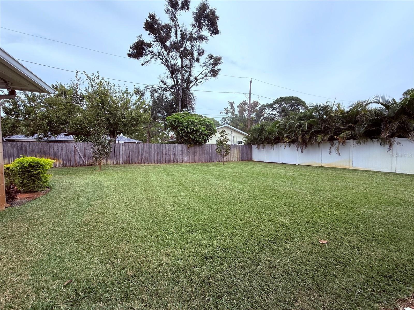 6221 6TH AVE N, ST PETERSBURG, FL — photo 23