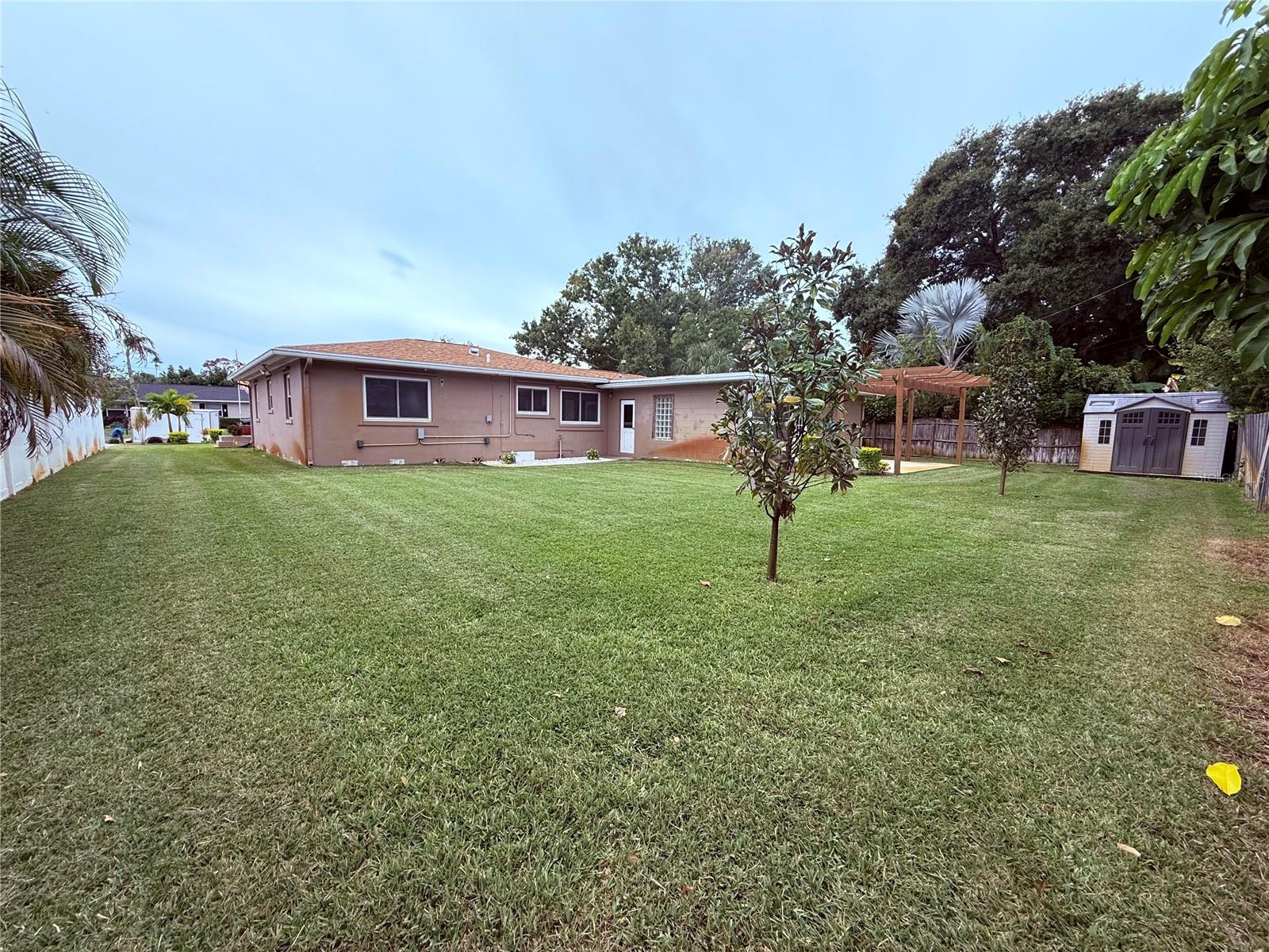 6221 6TH AVE N, ST PETERSBURG, FL — photo 24