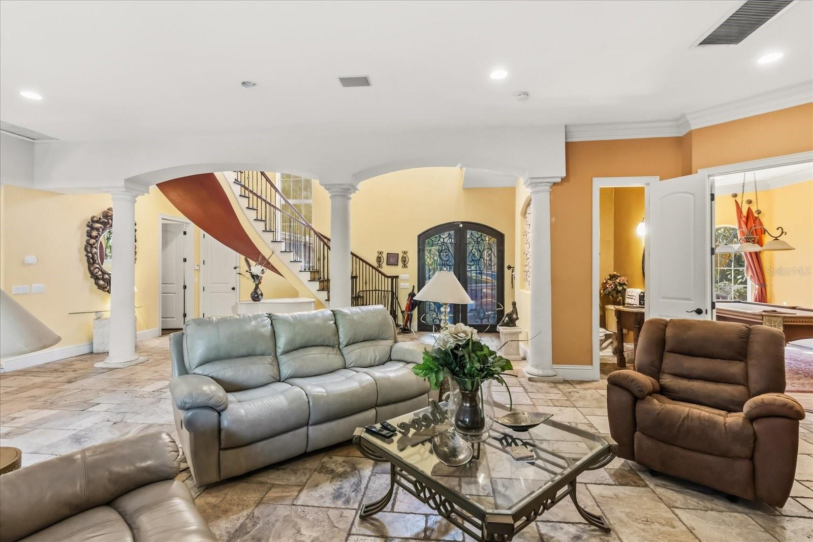 911 JUNGLE AVE N, ST PETERSBURG, FL — photo 8