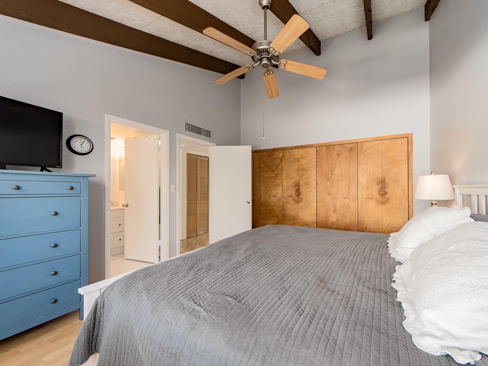 1401 GULF BLVD #215, CLEARWATER BEACH, FL — photo 16