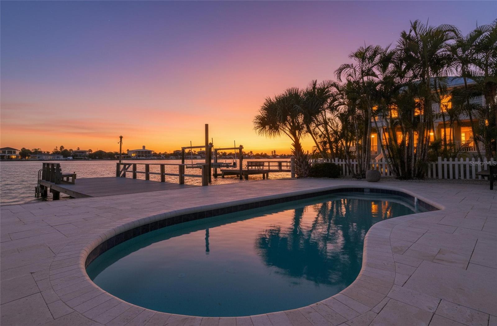 8485 BLIND PASS DR, TREASURE ISLAND, FL — photo 30