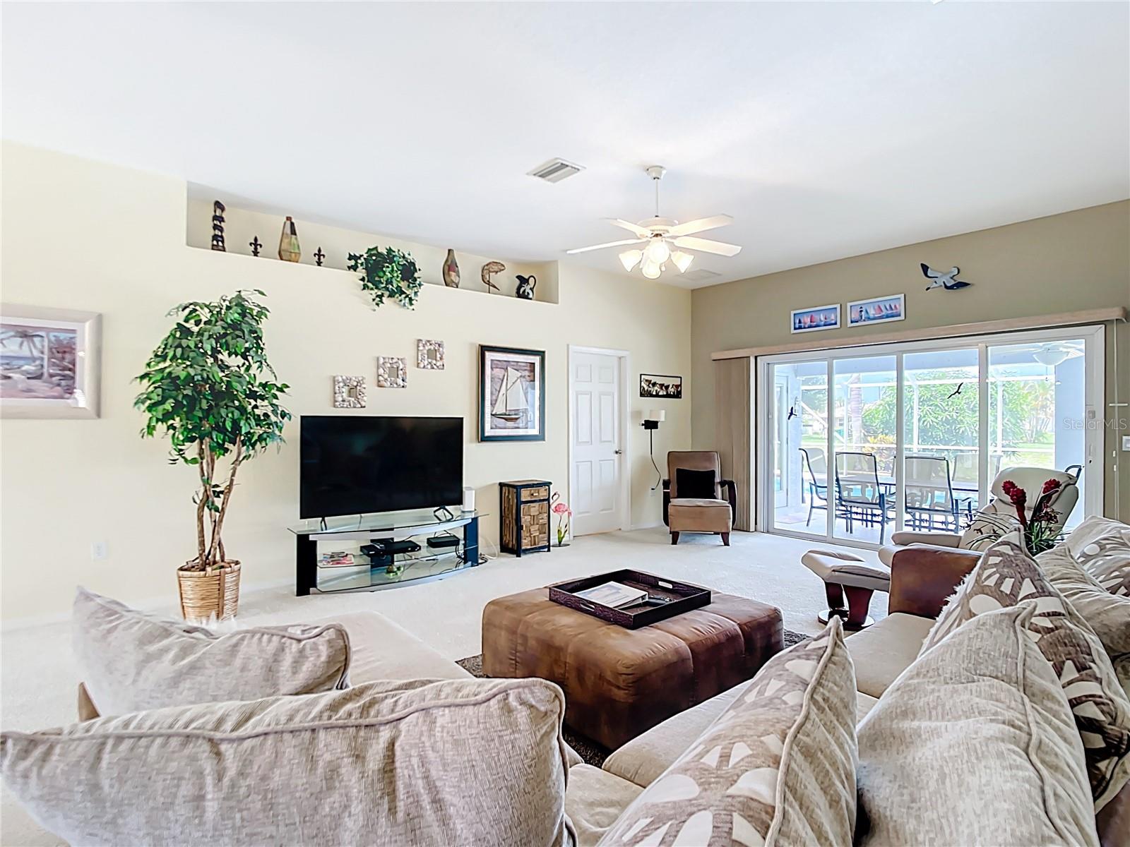 119 SPORTSMAN RD, ROTONDA WEST, FL — photo 26