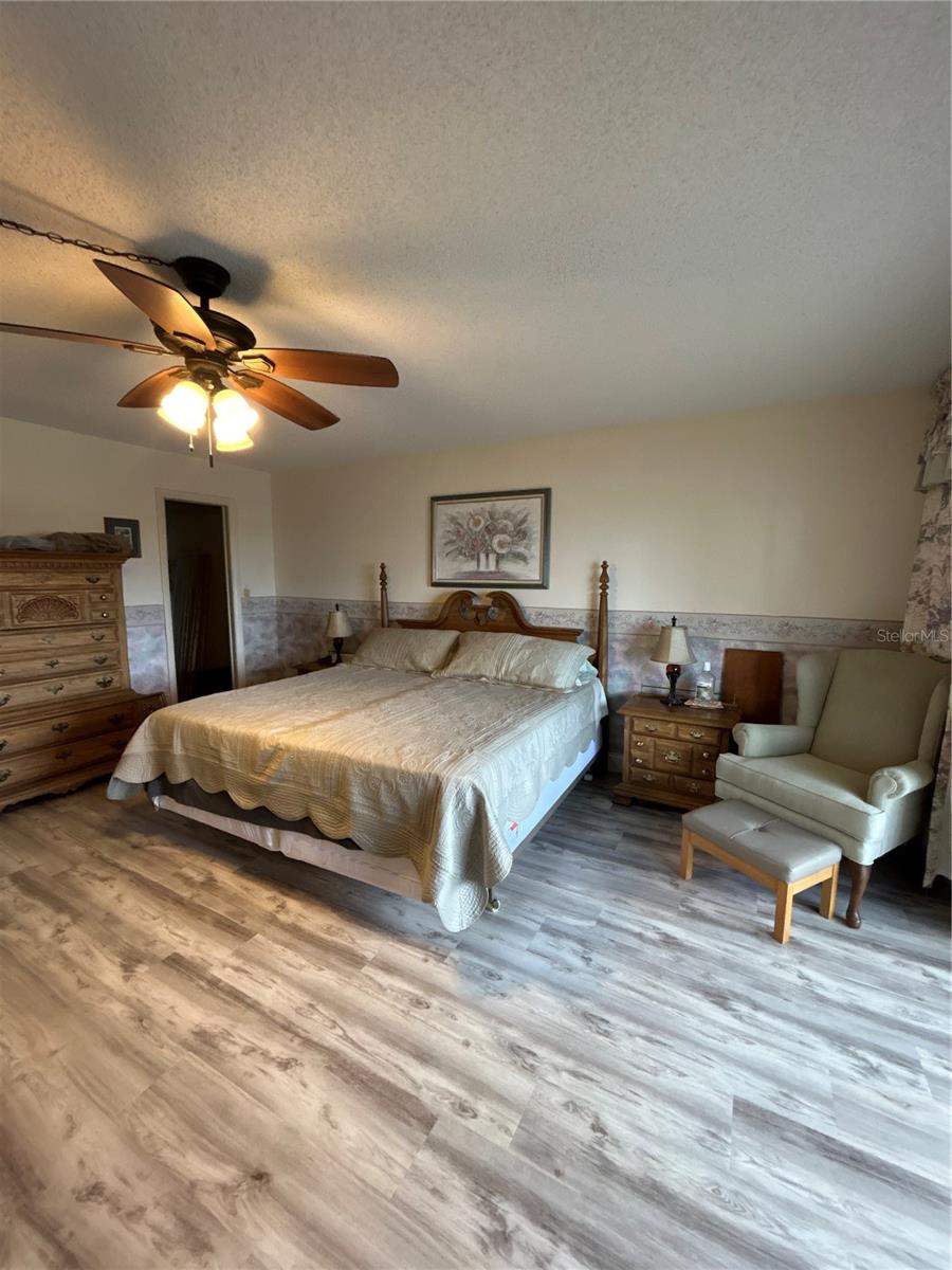 4775 COVE CIR #1202, MADEIRA BEACH, FL — photo 40