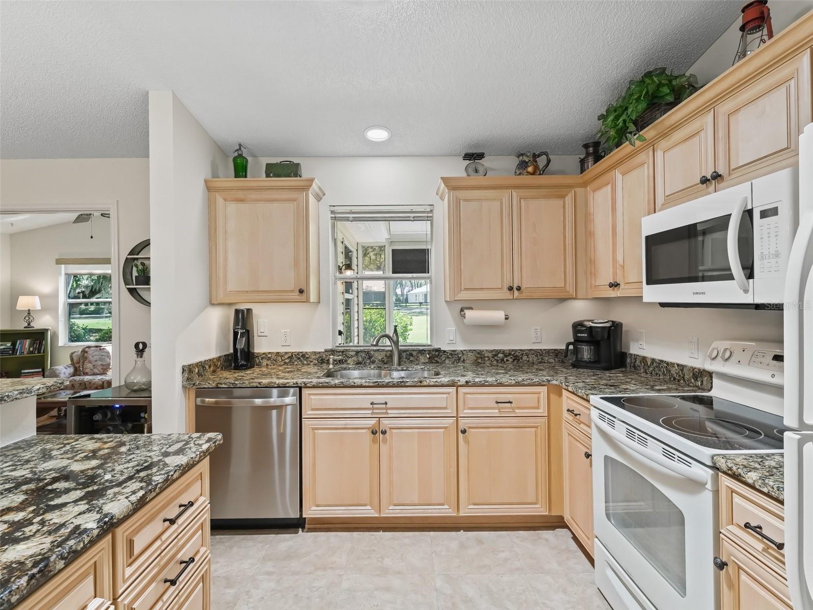 511 CHULA VISTA AVE, THE VILLAGES, FL — photo 24