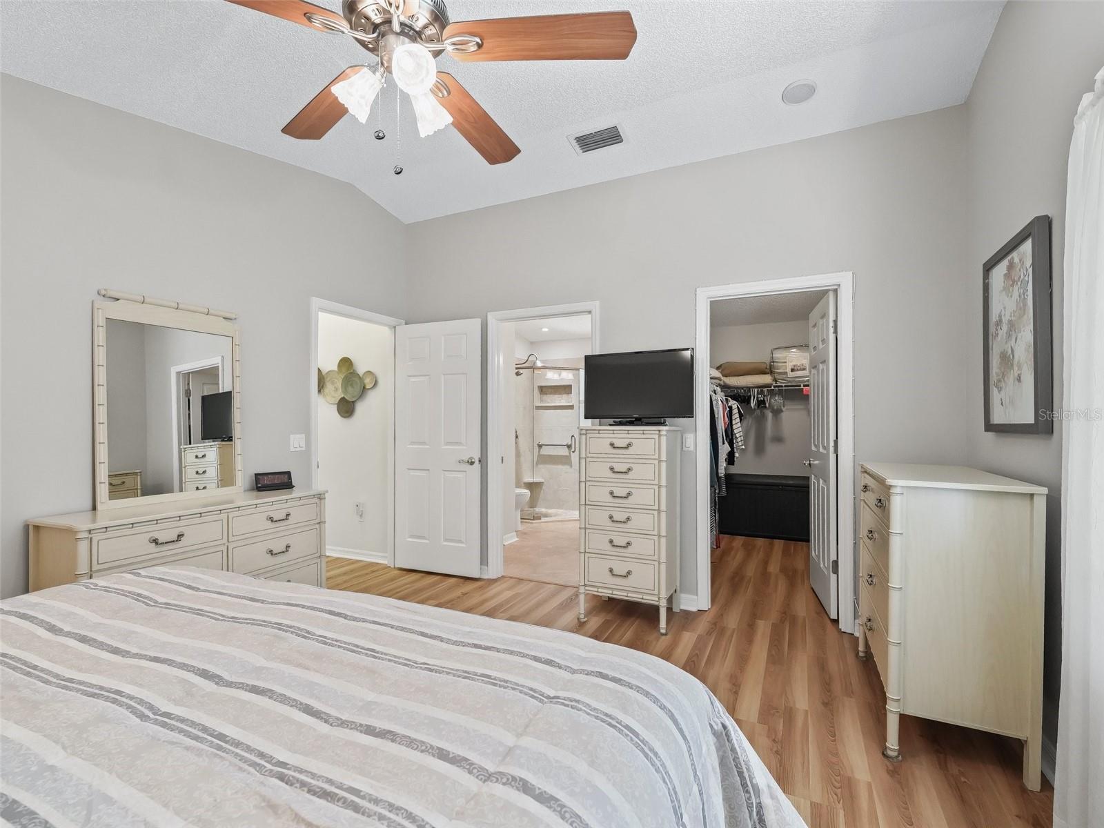 511 CHULA VISTA AVE, THE VILLAGES, FL — photo 47