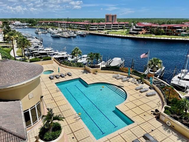 3321 SUNSET KEY CIR #102, PUNTA GORDA, FL — photo 4