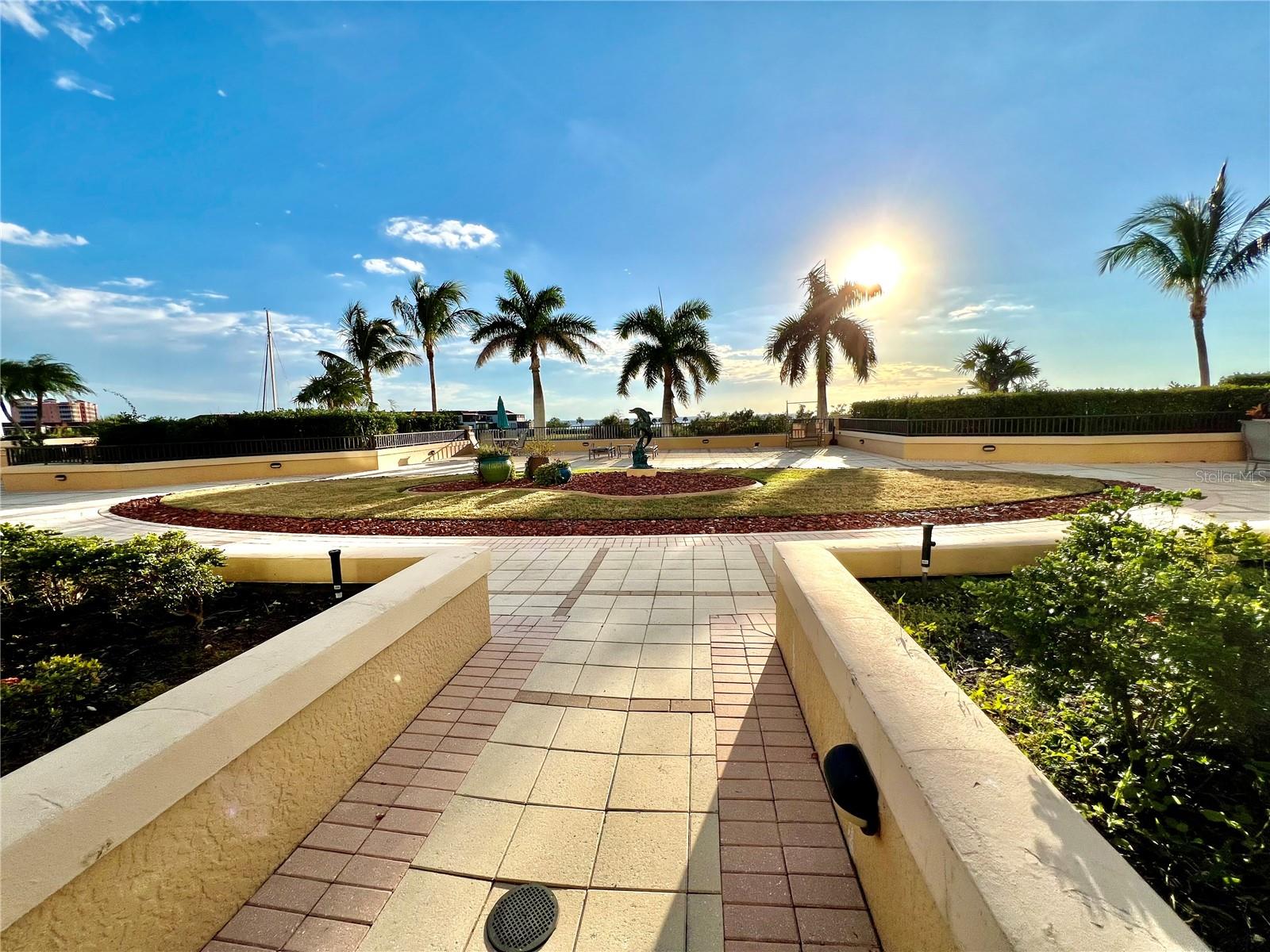 3321 SUNSET KEY CIR #102, PUNTA GORDA, FL — photo 10