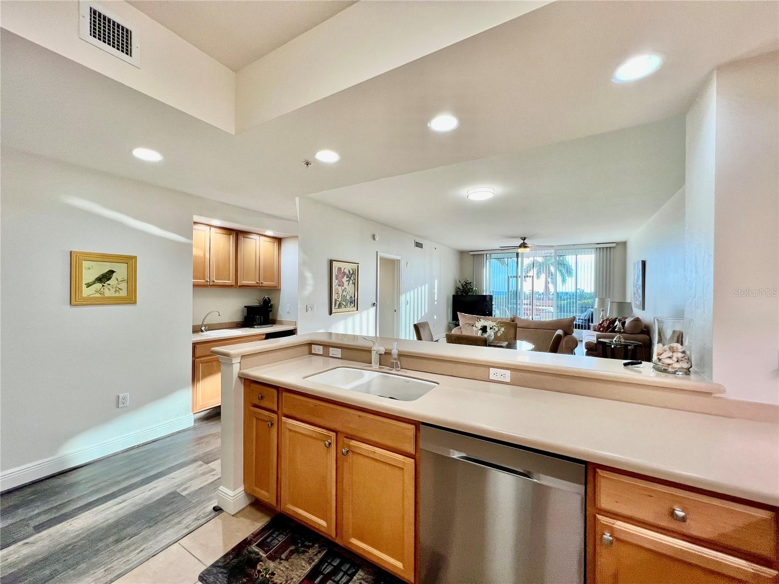 3321 SUNSET KEY CIR #102, PUNTA GORDA, FL — photo 23